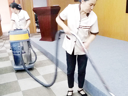 地板養(yǎng)護(hù)：地?zé)岬匕邃佈b、保養(yǎng)中常見的問題